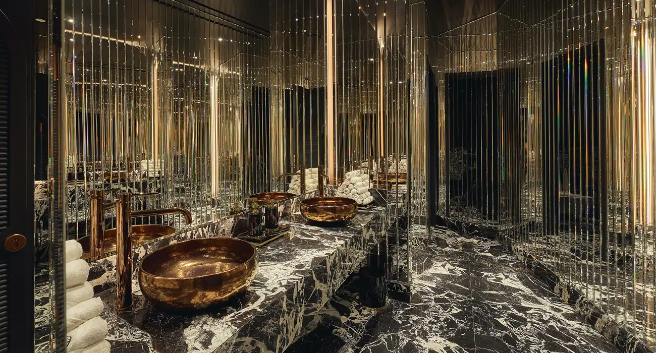   shop fit out designers  