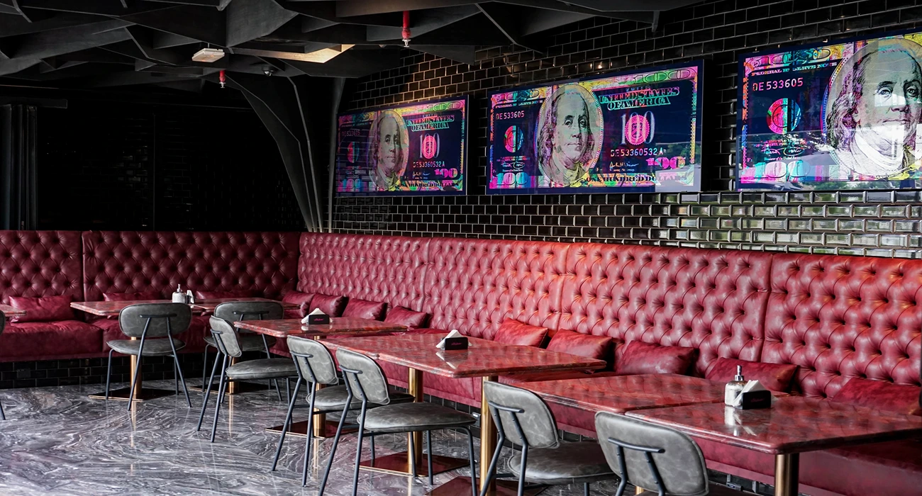   luxury interior designer  